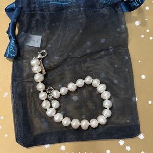 Vantel Pearls White Bracelet Classic Jewelry